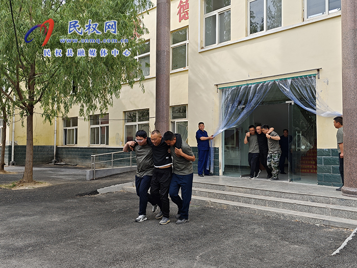 龍?zhí)伶?zhèn)：開(kāi)展2025年防汛搶險(xiǎn)綜合應(yīng)急演練 筑牢汛期“安全堤”