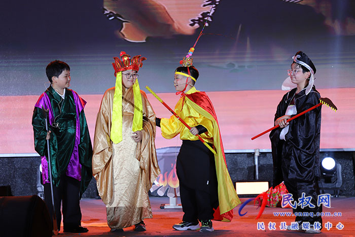 民權(quán)縣求實學校舉辦第八屆校園文化藝術(shù)節(jié)