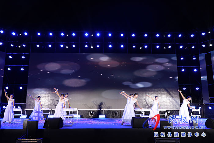 民權(quán)縣求實學校舉辦第八屆校園文化藝術(shù)節(jié)