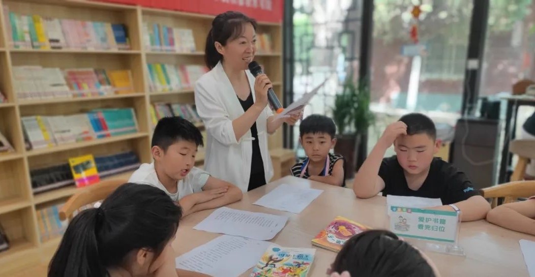 民權(quán)縣圖書(shū)館舉辦2025年第八期“美文同誦”朗誦技巧公益講座（總第50期）