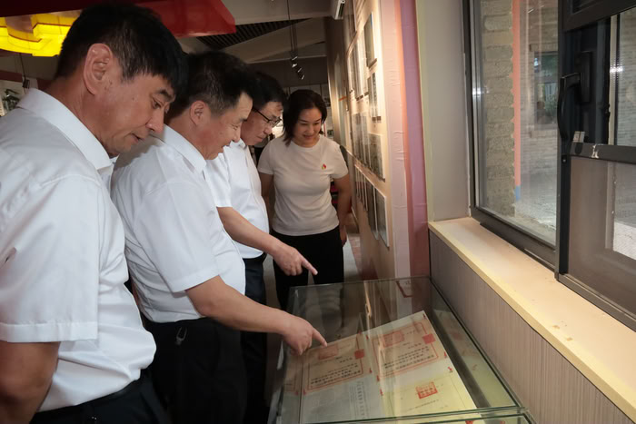 縣疾控中心組織開展“學(xué)規(guī)定、思踐悟、強(qiáng)作風(fēng)、勇?lián)?dāng)”主題黨日活動(dòng)
